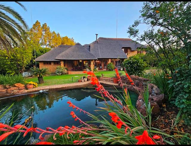 FARM FOR SALE IN ZONNEHOEWE